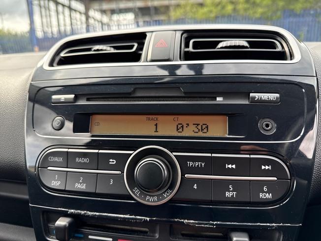 MITSUBISHI Mirage Photo 34