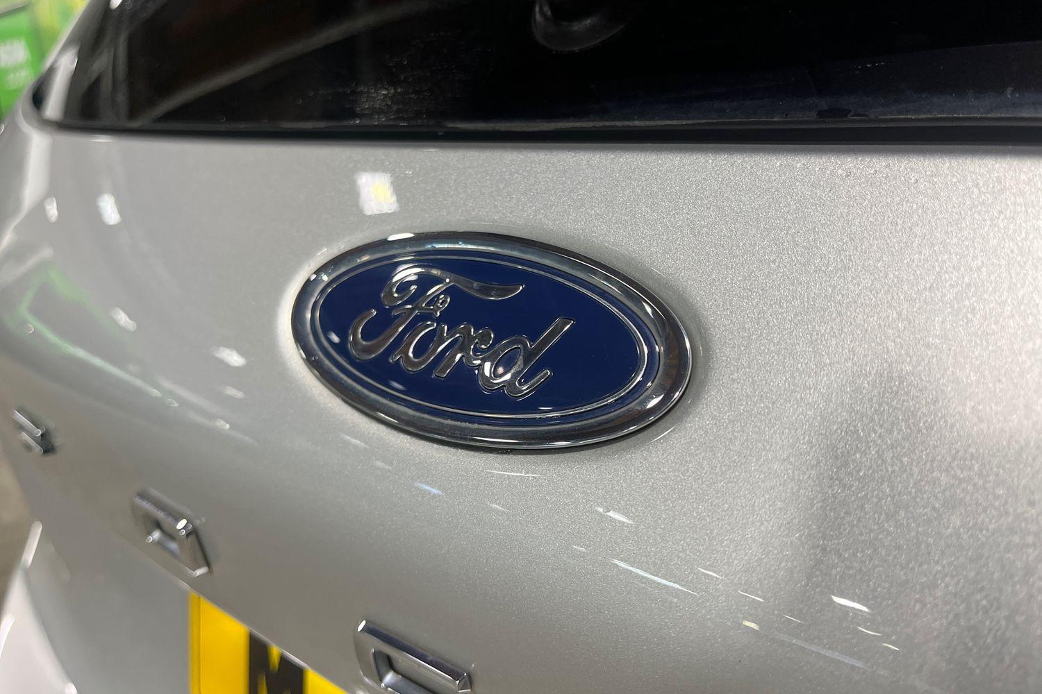 Ford Focus Photo 42