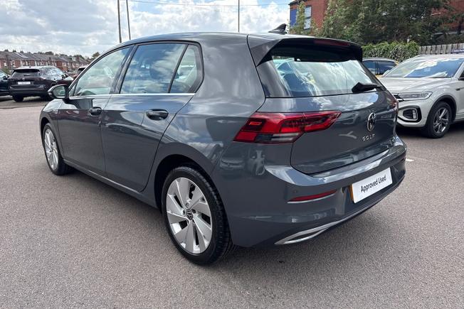 Volkswagen Golf Photo 23