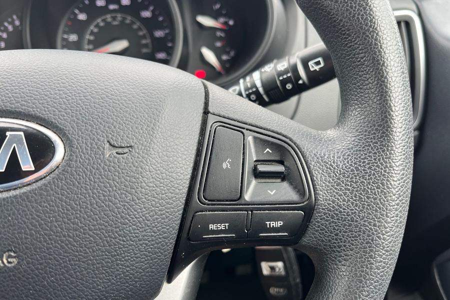 Kia RIO Photo autoimg-f0416b35df8587a3523b0243409f193224155cc5.jpg