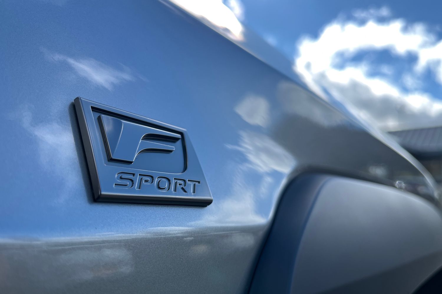 Lexus UX Photo 39