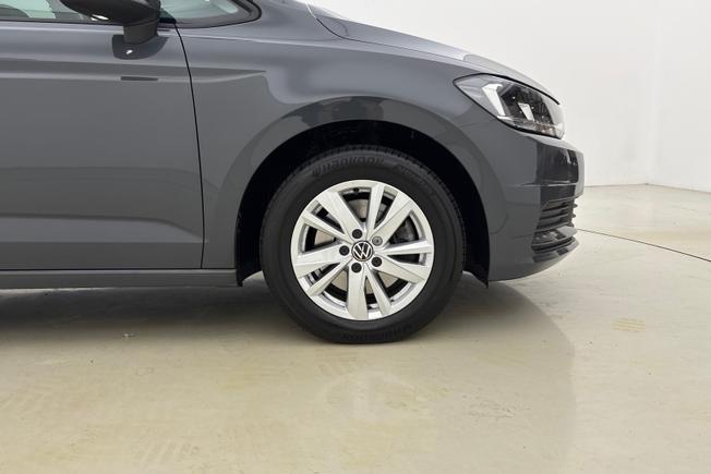 VOLKSWAGEN Touran Photo 5