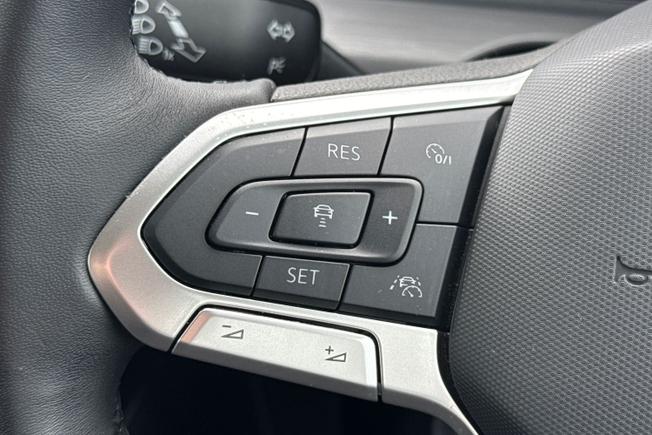 Volkswagen Golf Photo 16