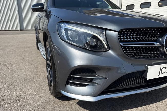 MERCEDES-BENZ Glc Photo 19