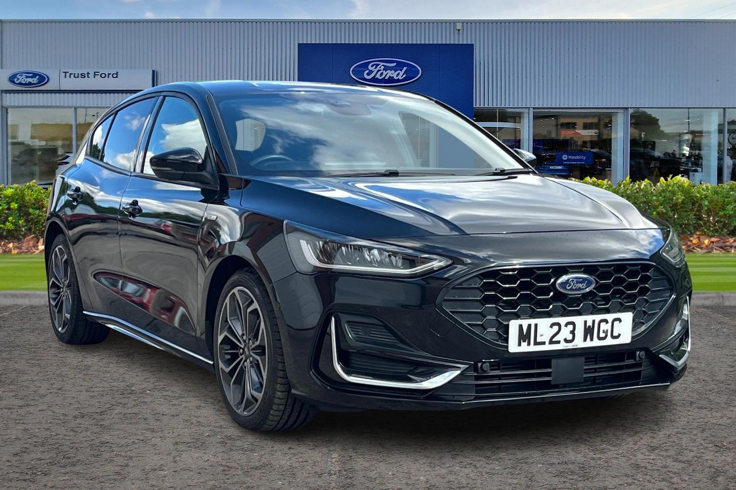Ford FOCUS Photo 0