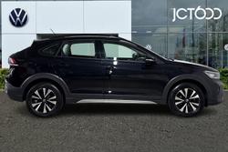 VOLKSWAGEN Taigo Photo 4