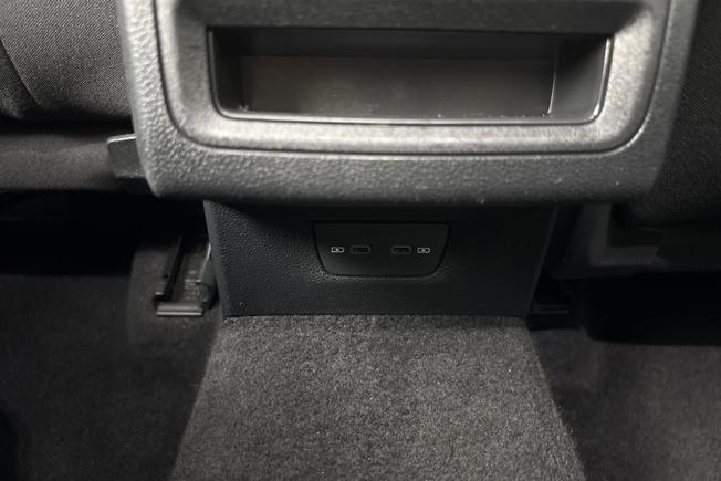 Volkswagen Golf Photo 34