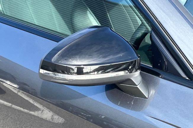 AUDI A4 Photo 20