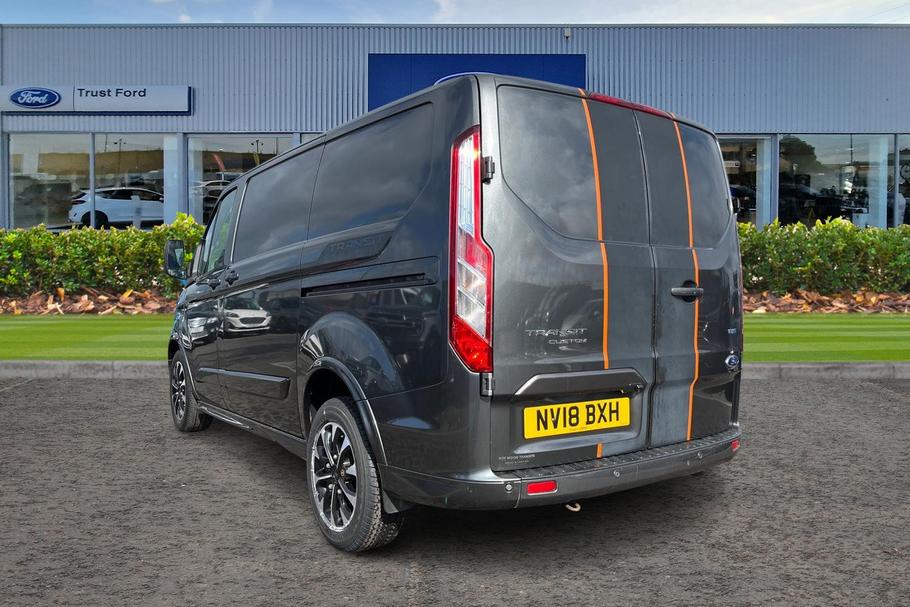 Used FORD TRANSIT CUSTOM NV18BXH 2