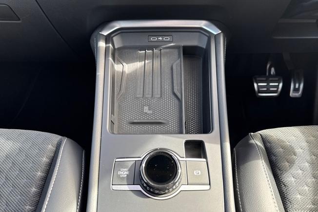 VOLKSWAGEN T-Roc Photo 42