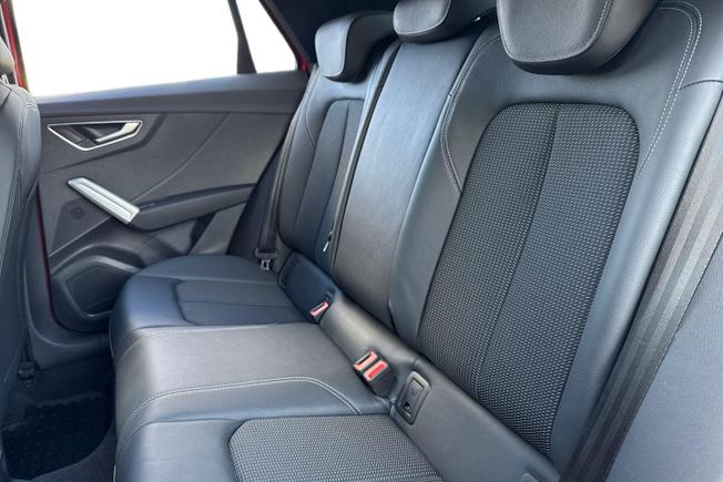 Audi Q2 Photo 9