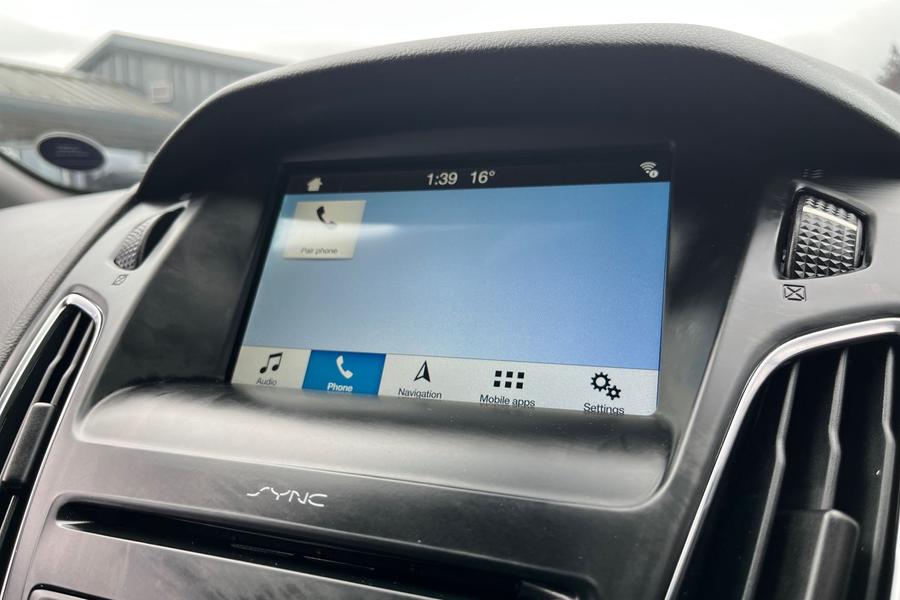 Ford Focus Photo autoimg-f062b190a3ec8cf89e2c3e3b2ce41fa669e26394.jpg
