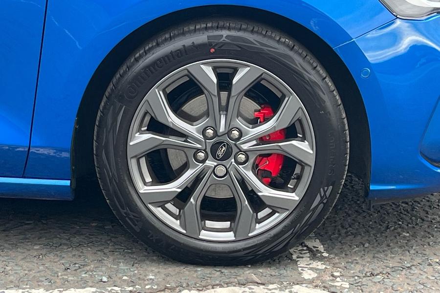 Ford Focus Photo autoimg-f0638b62247fac7cc10caf3a89abf8604c2a0524.jpg