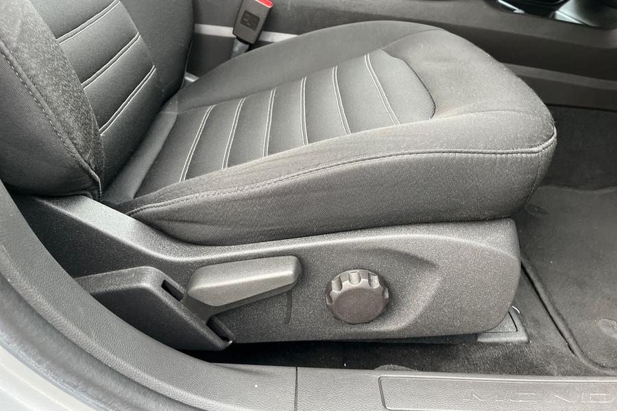 Ford MONDEO Photo autoimg-f0638ec11df079176e71e41321830a4a2c8f06f1.jpg