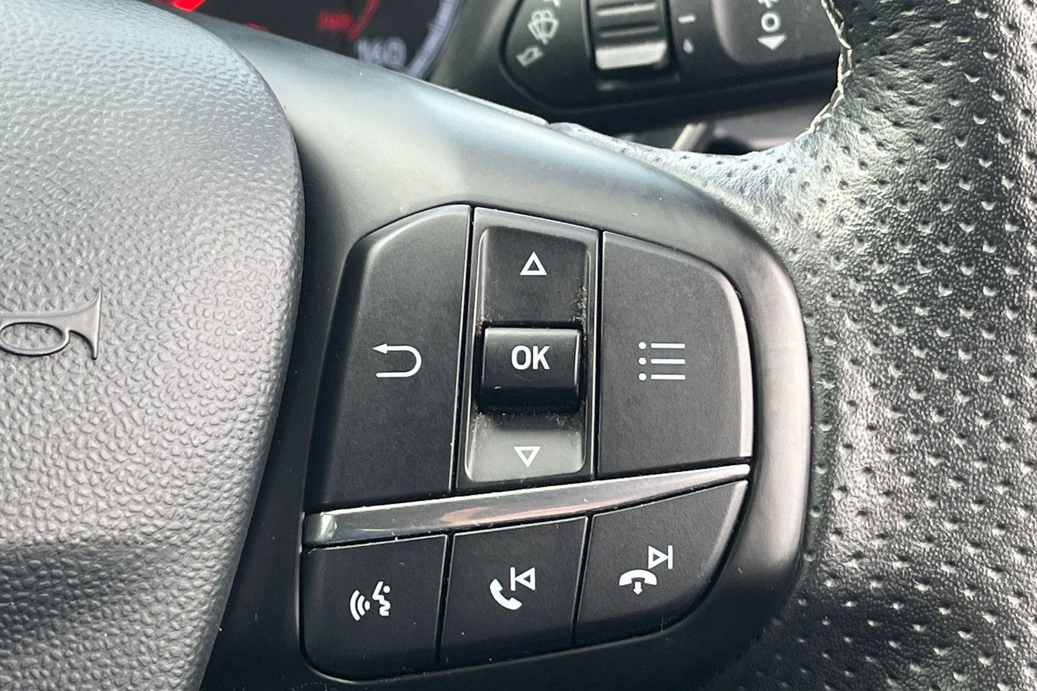 Ford FIESTA Photo 26