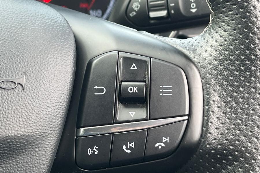 Ford FIESTA Photo autoimg-f063a905f9ac7a4d12790c6a2e139a6a7953d99c.jpg