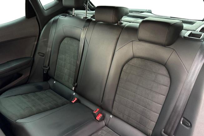 SEAT Ibiza Photo 9