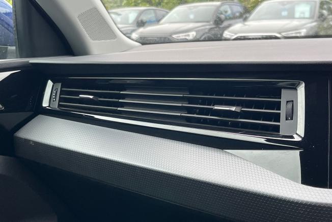 AUDI A1 Photo 32