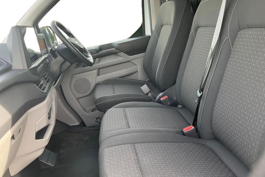 Ford E-Transit Custom Photo autoimg-f06d307a89a9a9b4957fdfe798753b7676ba2475.jpg