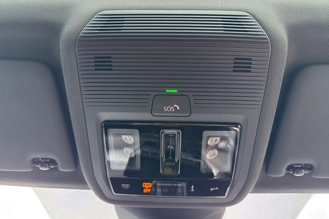VOLKSWAGEN ID.4 Photo 27