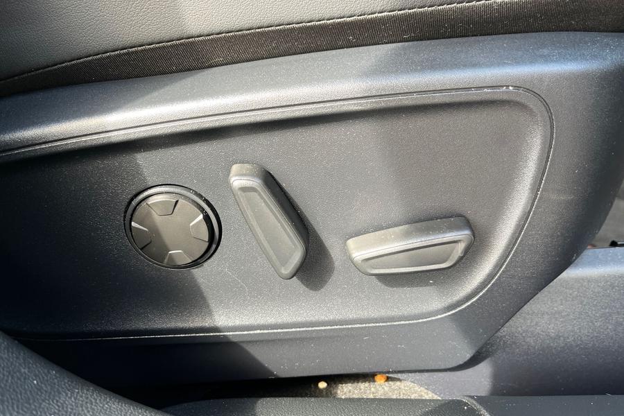 Ford KUGA Photo autoimg-f06f466e64edd52b928c53918a6b3e5509a92360.jpg