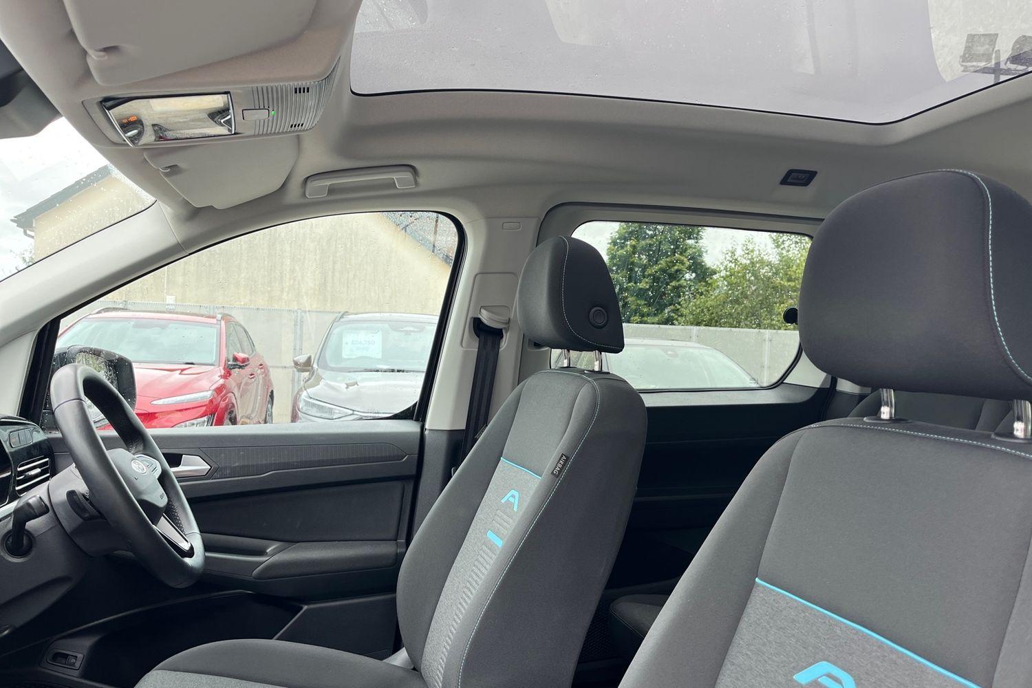 Ford GRAND TOURNEO CONNECT Photo 18