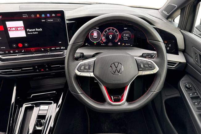 VOLKSWAGEN Golf Photo 11