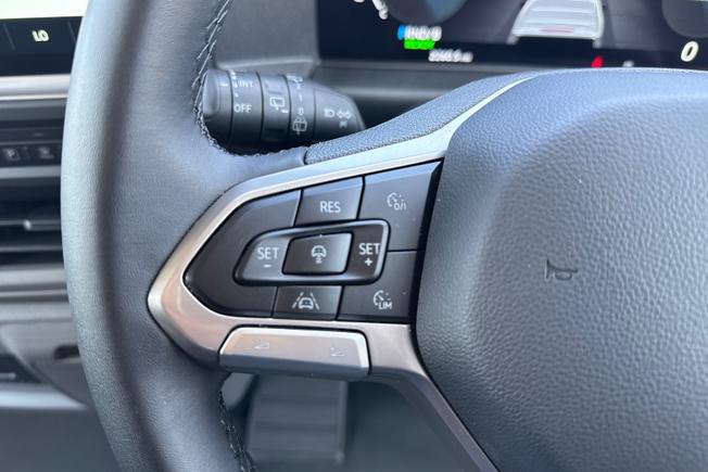 VOLKSWAGEN Transporter Photo 16