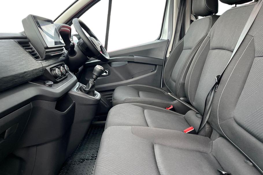 Used Renault TRAFIC YE25NDC 9