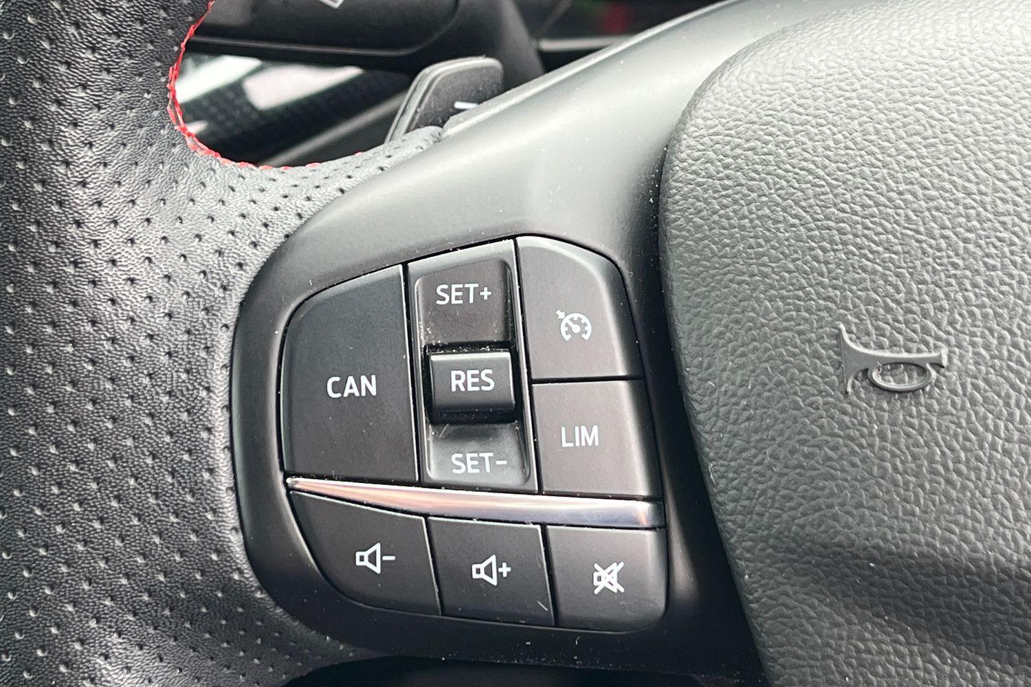 Ford FOCUS Photo 37