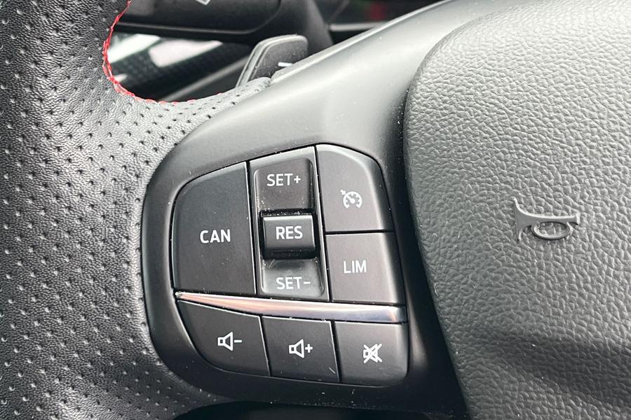 Ford FOCUS Photo autoimg-f07708ce1d81b55fe168516662bc3db52d89e682.jpg