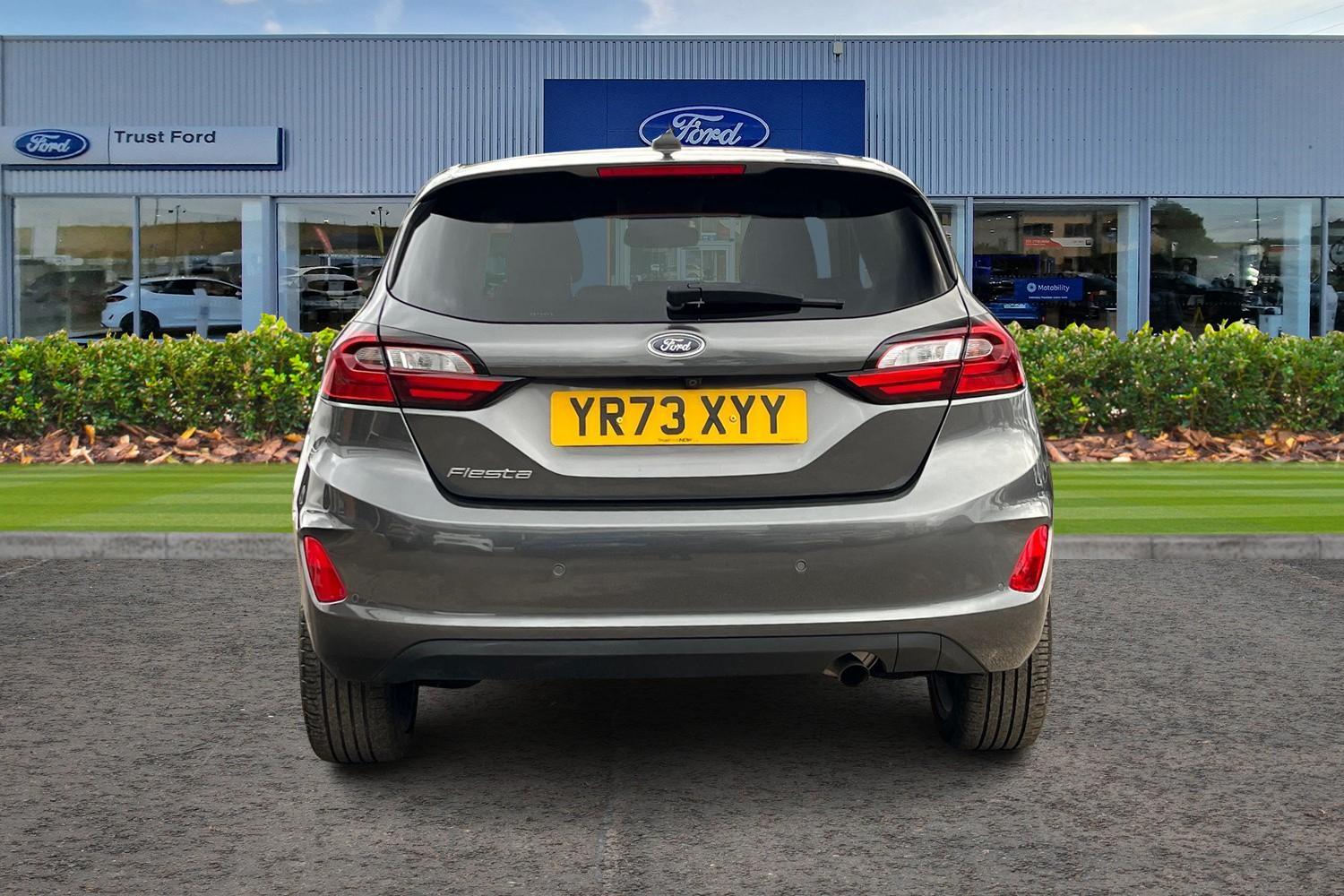 Ford Fiesta Photo 6