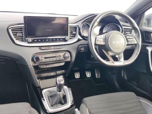 Kia CEED Photo autoimg-f07adcb0397347c108357fb9cc84fe4d0f9de65b.jpg