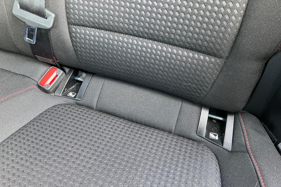 Ford Focus Photo autoimg-f081a13a8d89b1c294116a017b394076ef9b5d06.jpg