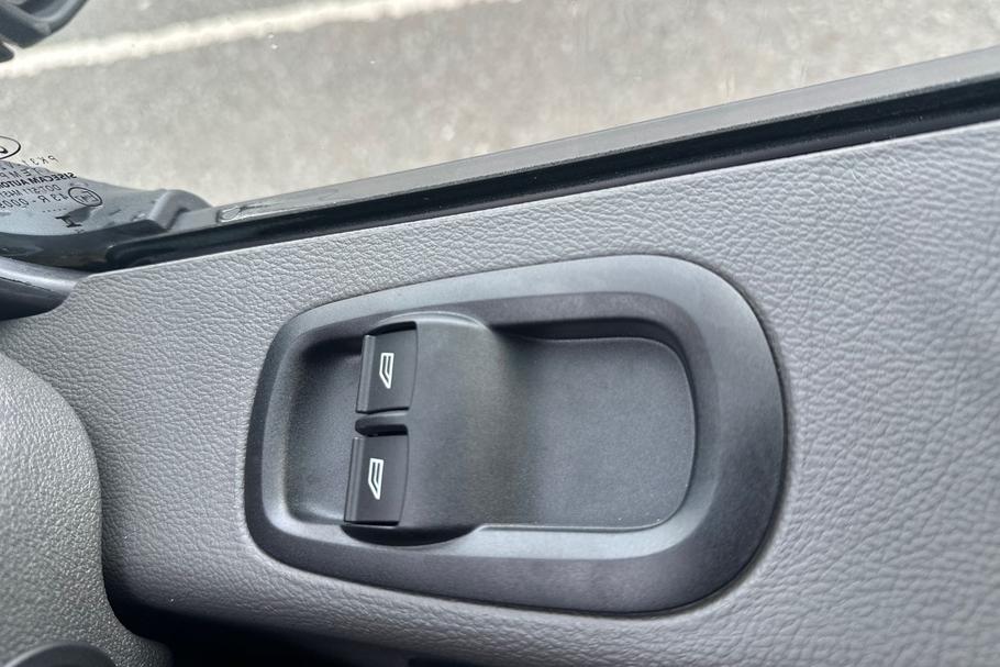 Used FORD TRANSIT WP75KCV 28