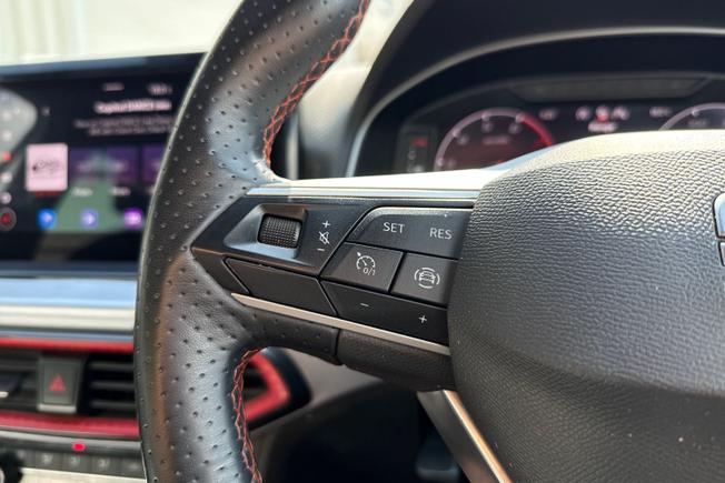 SEAT Ibiza Photo 16
