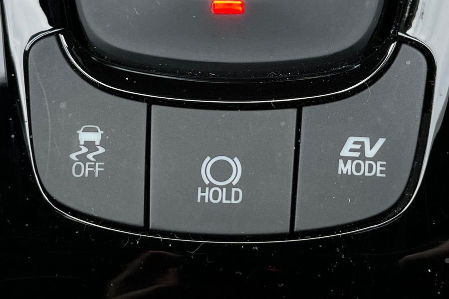 Toyota C-HR Photo autoimg-f08d410a4d868dd6f197141cc3349c075b2975bf.jpg