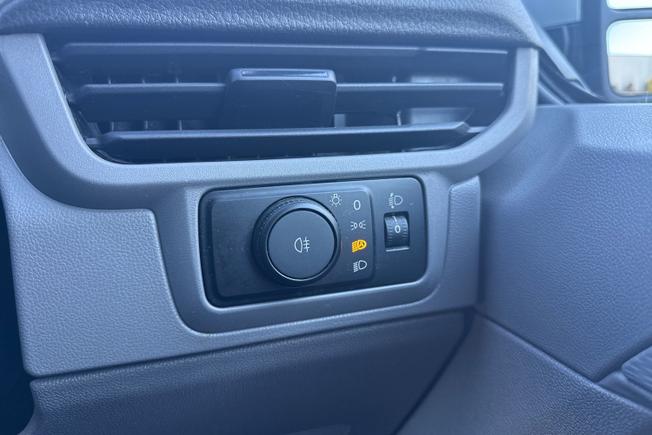 VOLKSWAGEN Transporter Photo 36