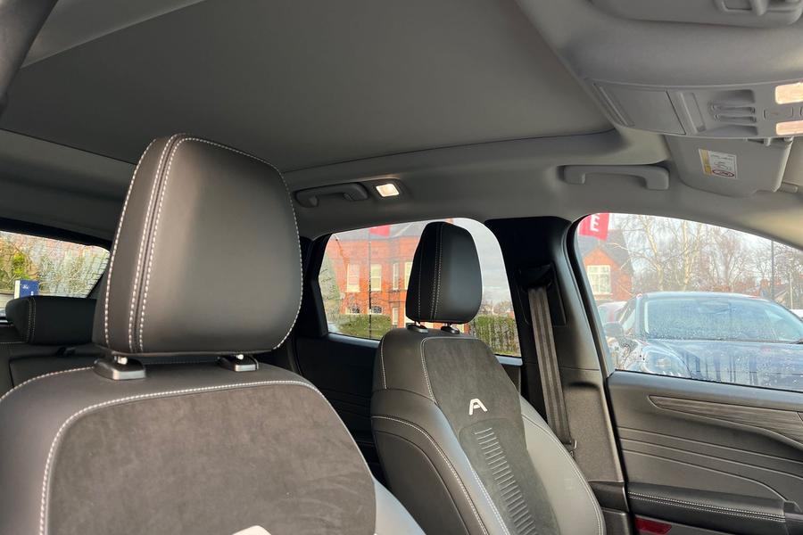 Ford KUGA Photo autoimg-f0930f493a7f52196886a380e71dcdfbd5f92a17.jpg