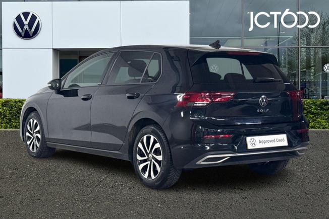 VOLKSWAGEN Golf Photo 3