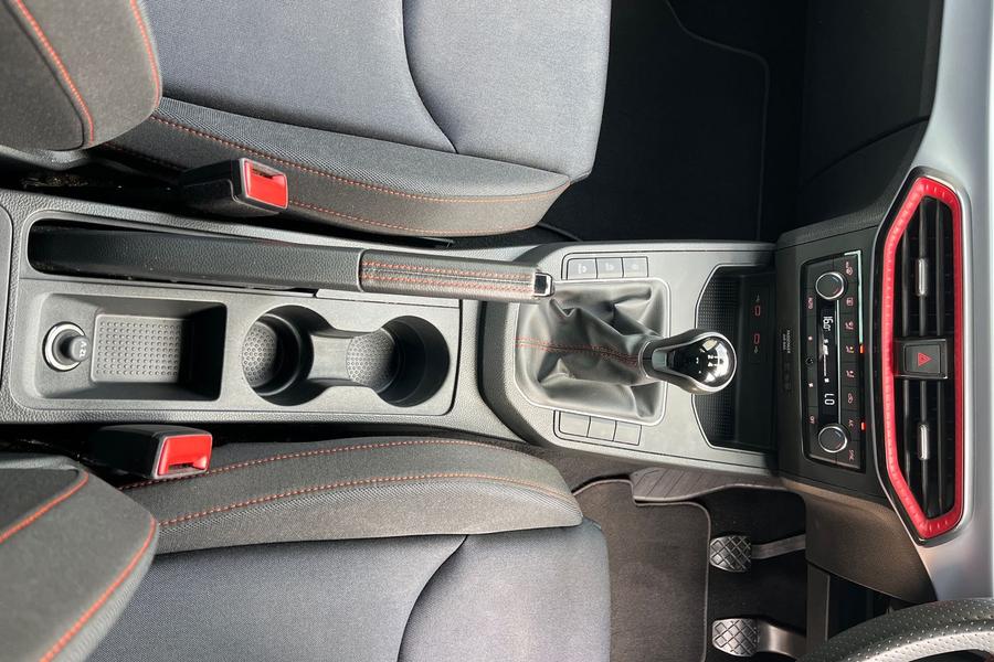 SEAT Ibiza Photo autoimg-f09496dbba7fc22f3e4103a6a4c051453541a630.jpg