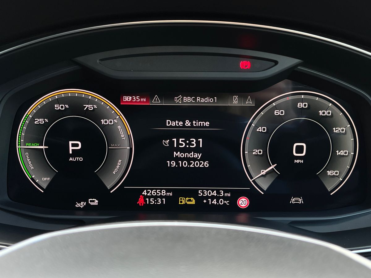 Audi A6 Saloon Photo 44