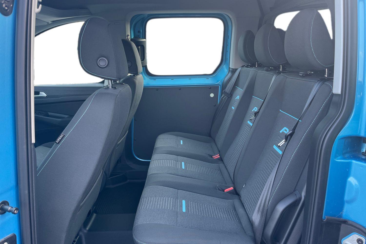 Ford TRANSIT CONNECT Photo 10