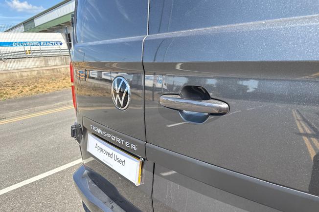 VOLKSWAGEN Transporter Photo 29