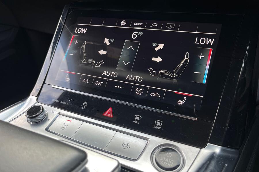 Audi e-tron Photo autoimg-f09f4d25b86fbfc492d53aefe5a77fe32f0c9c95.jpg