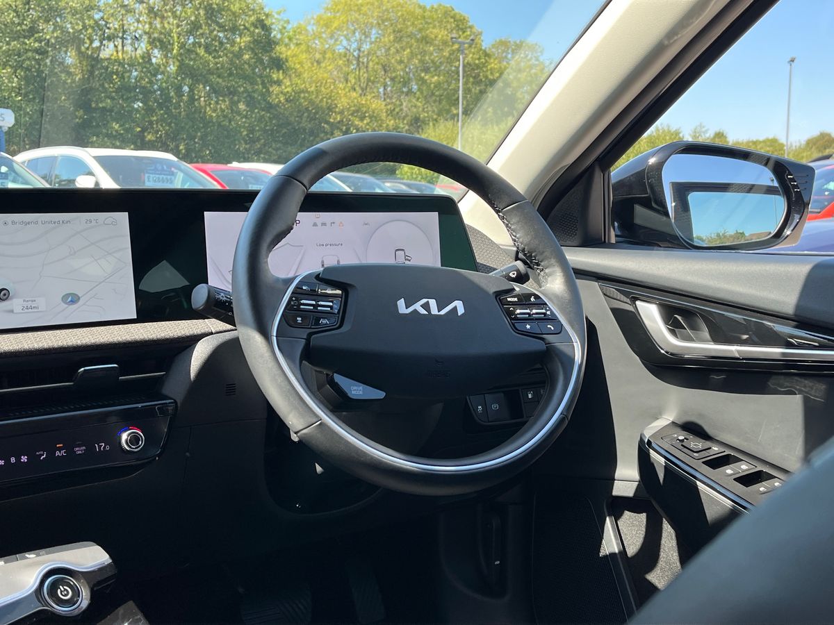 Kia EV6 Photo 14