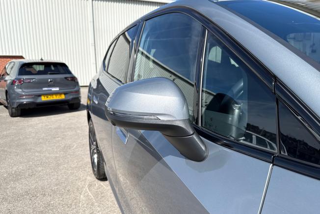 BMW 2 Series Photo 20