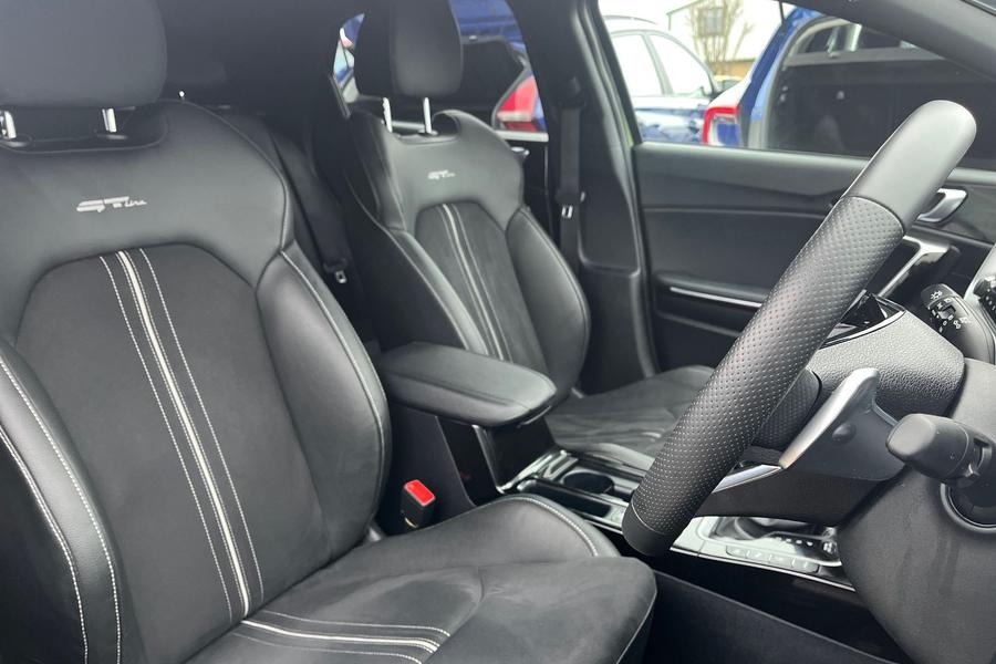 Kia XCEED Photo autoimg-f0a5e1eace7e1d2fd477bdccc3b2506a06356092.jpg