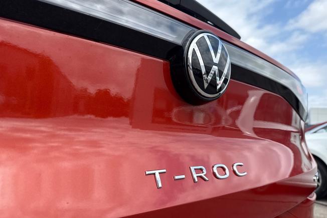 VOLKSWAGEN T-Roc Photo 22