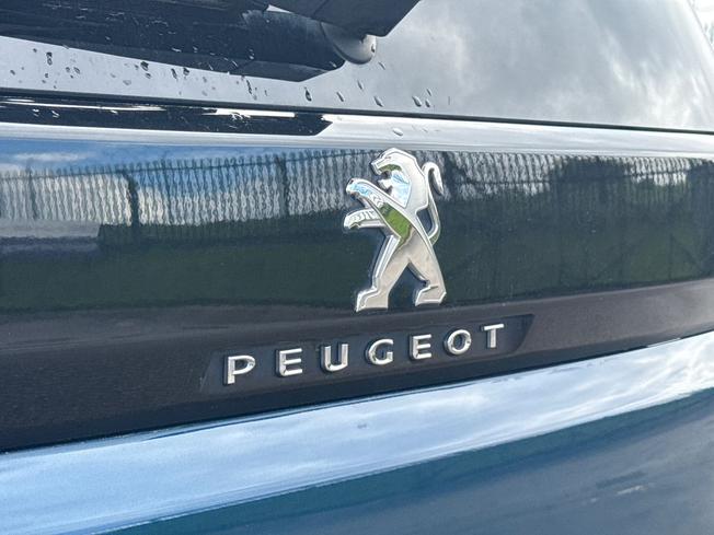 PEUGEOT 5008 Photo 34